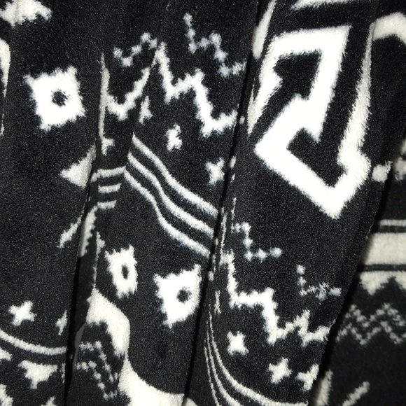 PINK Robe - Picture 2 of 3